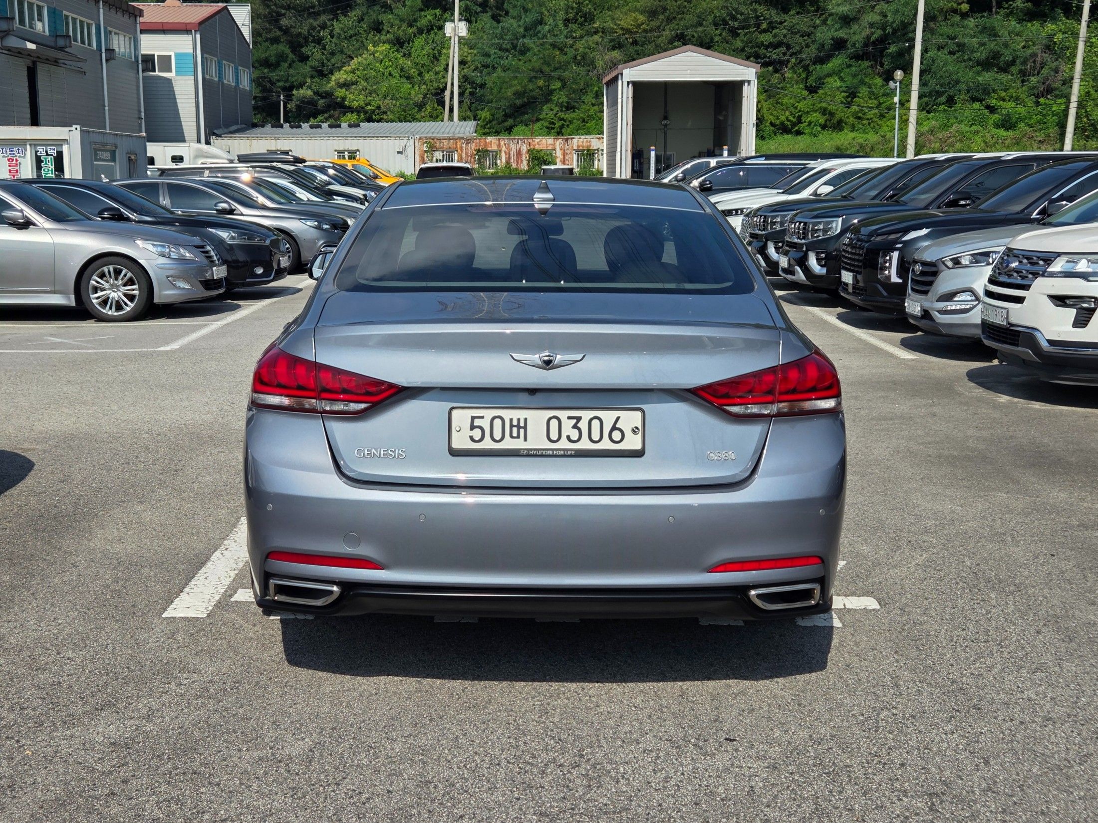 HYUNDAI GENESIS DH 2016