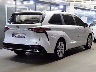 TOYOTA SIENNA 2023