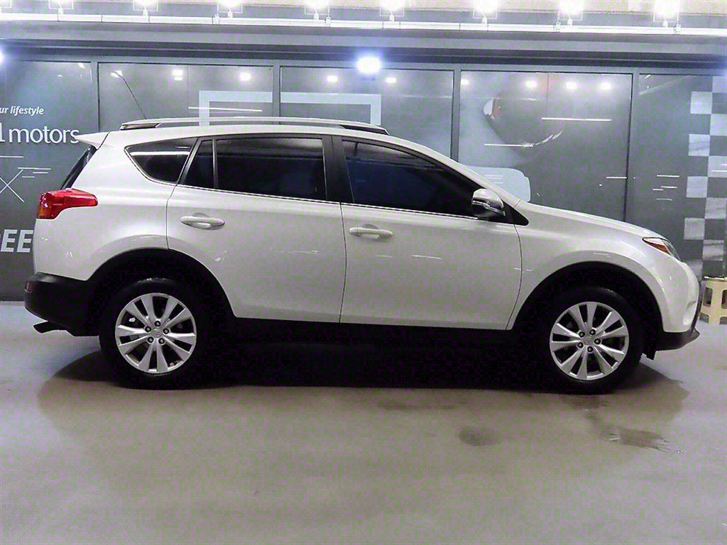 TOYOTA RAV4 2015