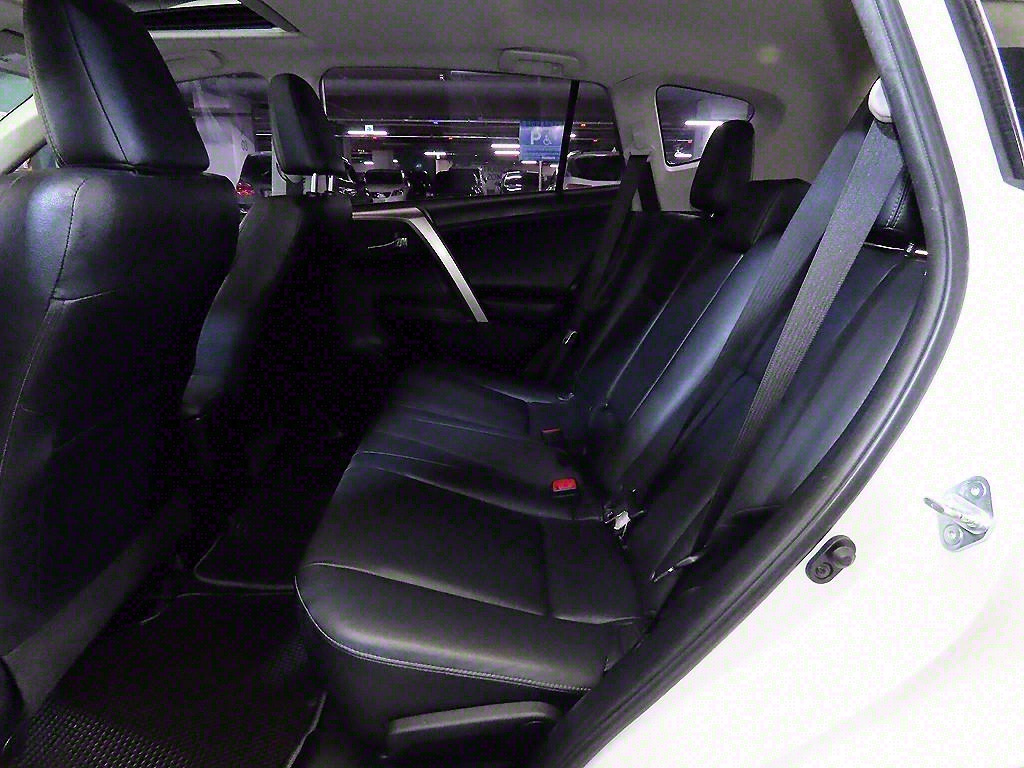 TOYOTA RAV4 2015