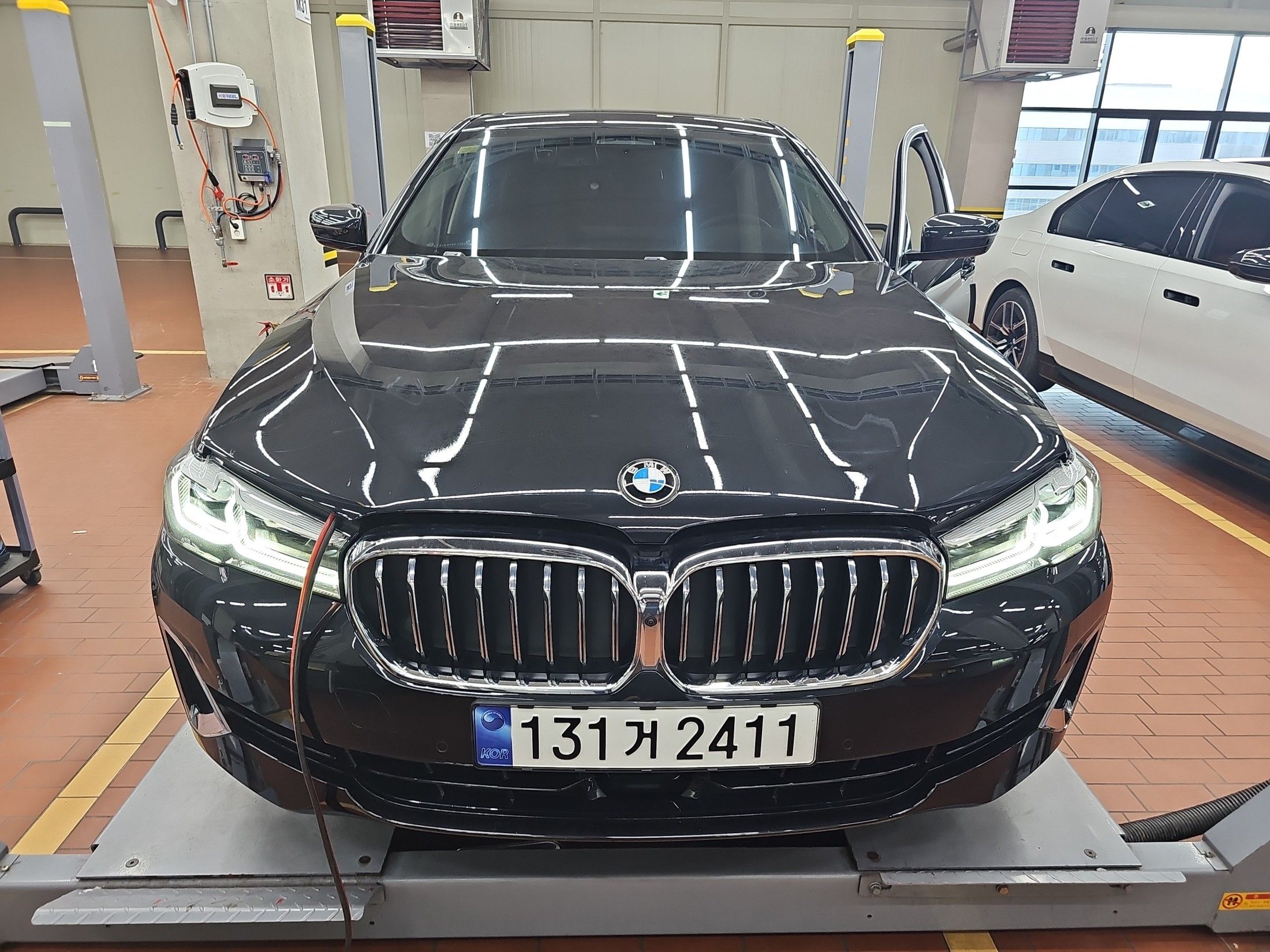 BMW 5-SERIES G30 2023