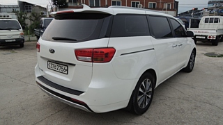 KIA CARNIVAL 2016