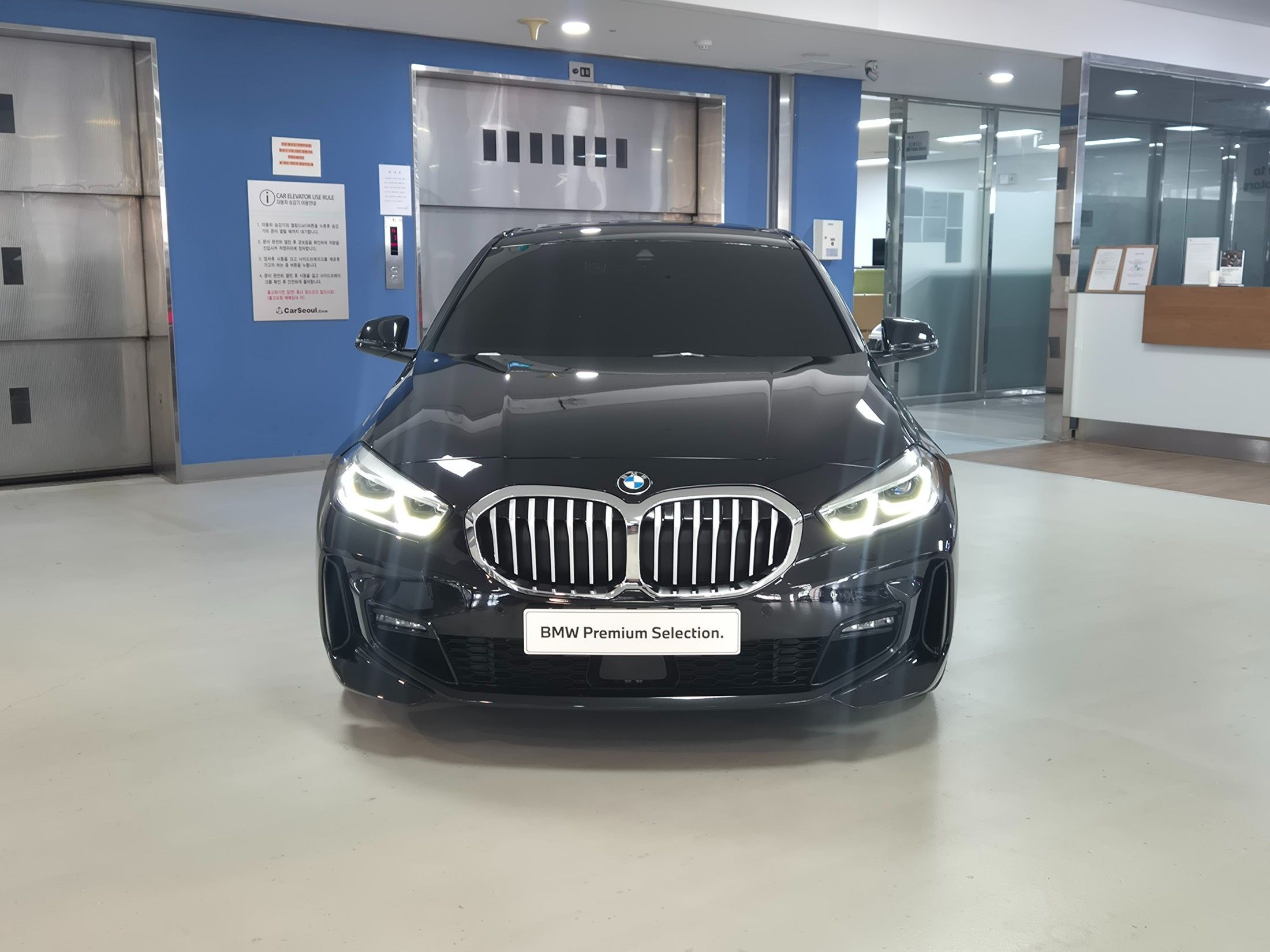 BMW 1-SERIES F40 2023