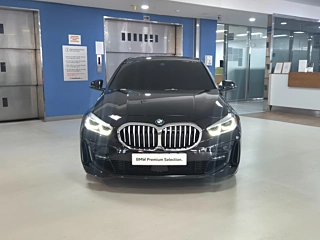 BMW 1-SERIES F40 2023