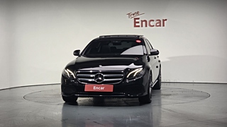 MERCEDES BENZ E-CLASS W213 2019