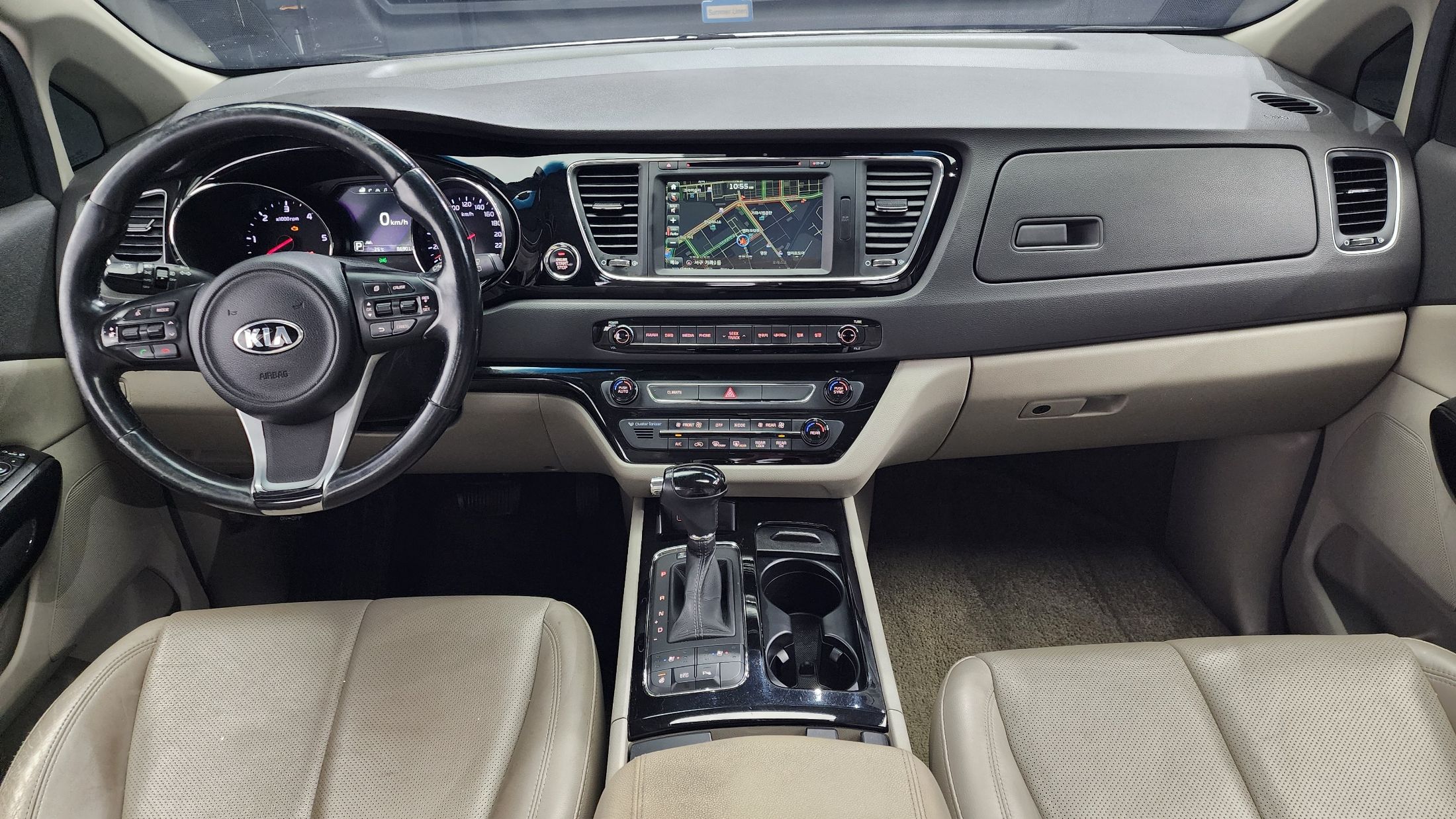 KIA CARNIVAL 2016