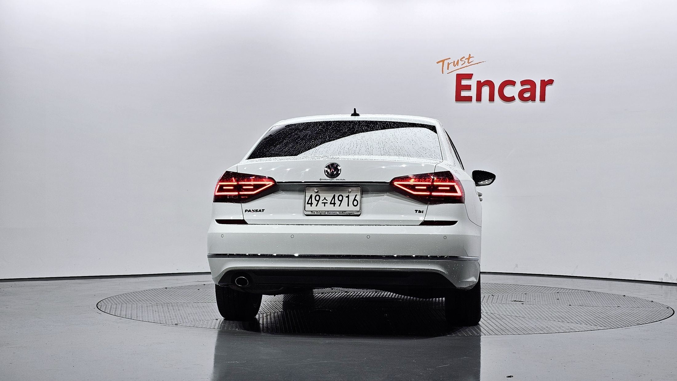 VOLKSWAGEN PASSAT 2018