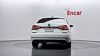 VOLKSWAGEN PASSAT 2018