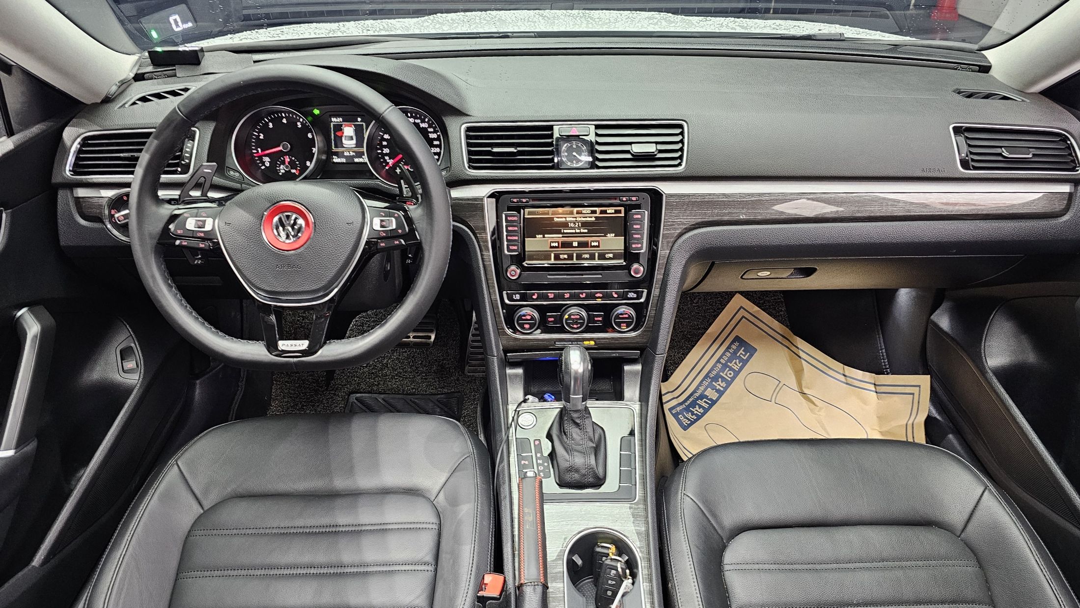 VOLKSWAGEN PASSAT 2018