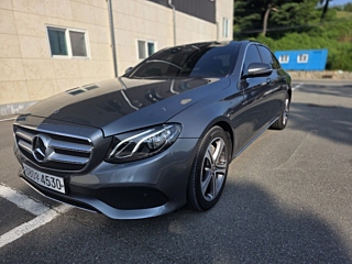 MERCEDES BENZ E-CLASS W213 2019