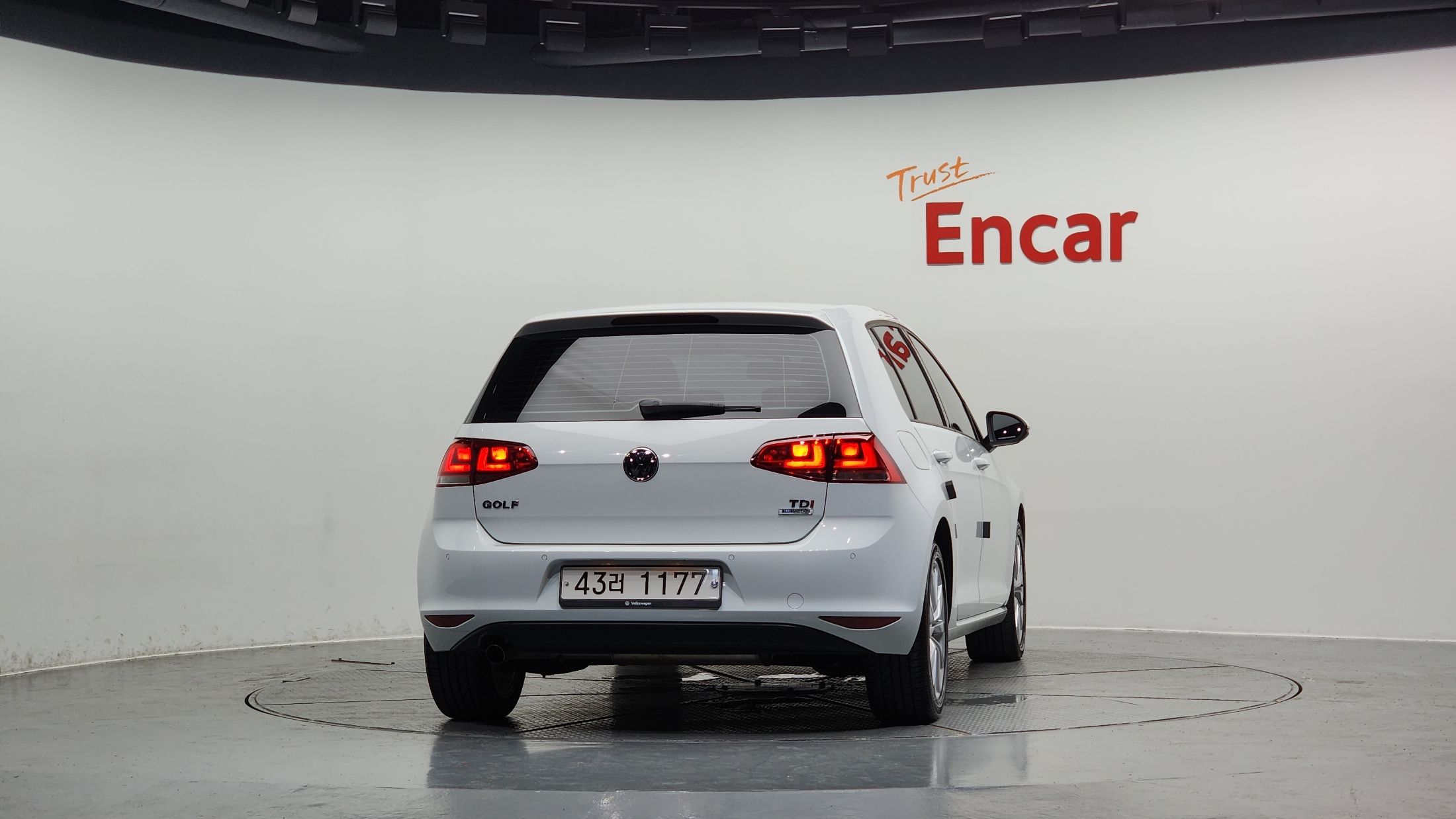 VOLKSWAGEN GOLF 2014