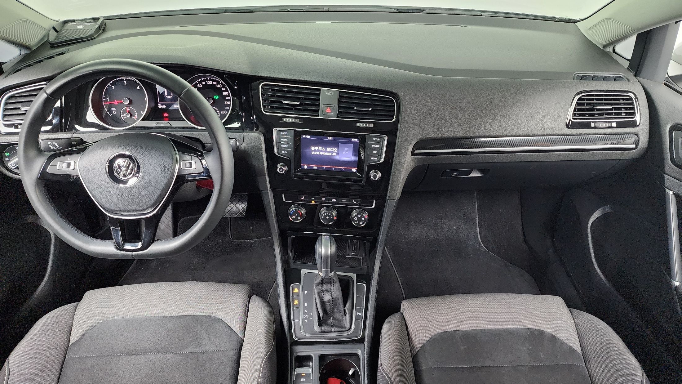 VOLKSWAGEN GOLF 2014
