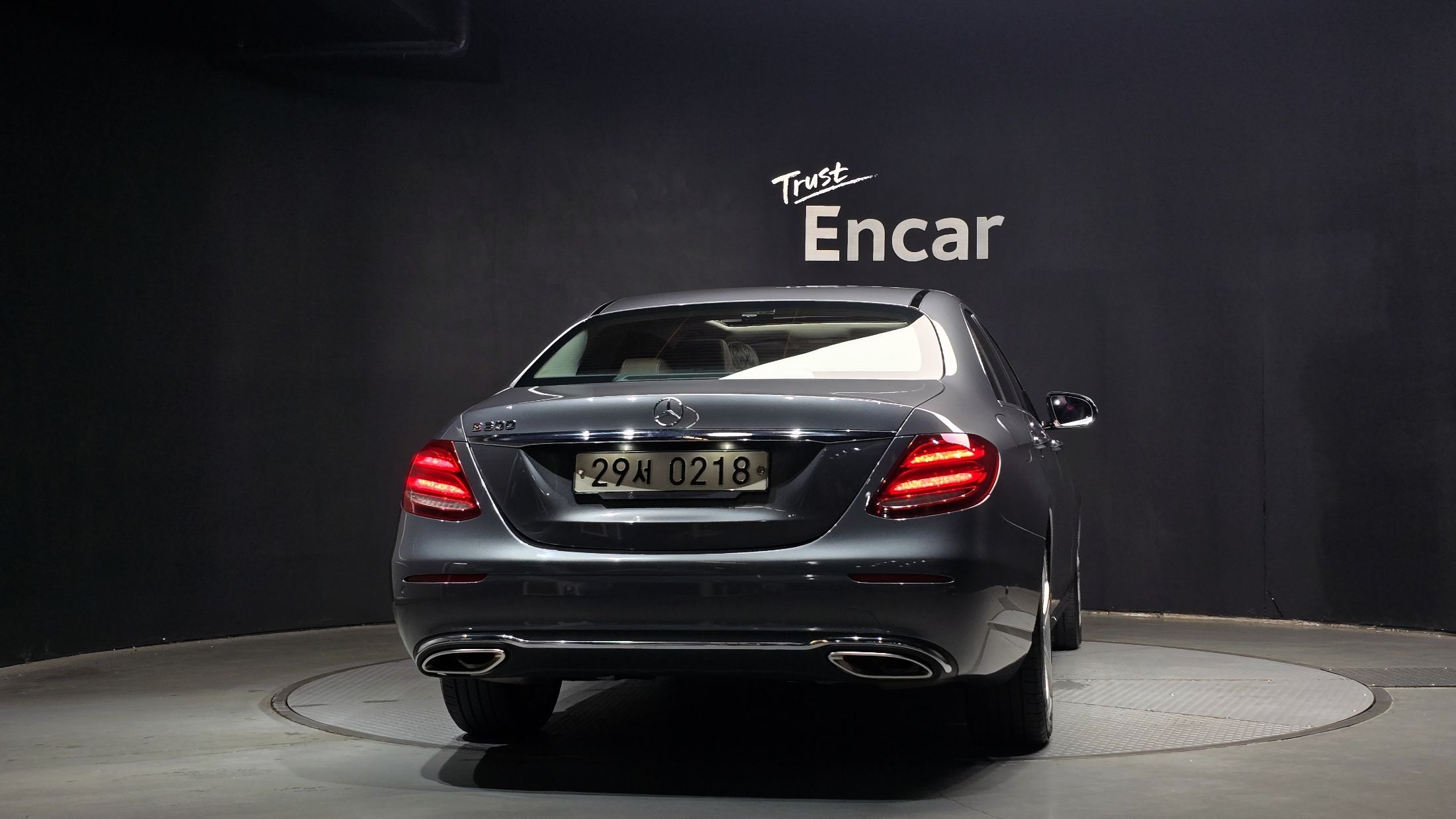 MERCEDES BENZ E-CLASS W213 2016