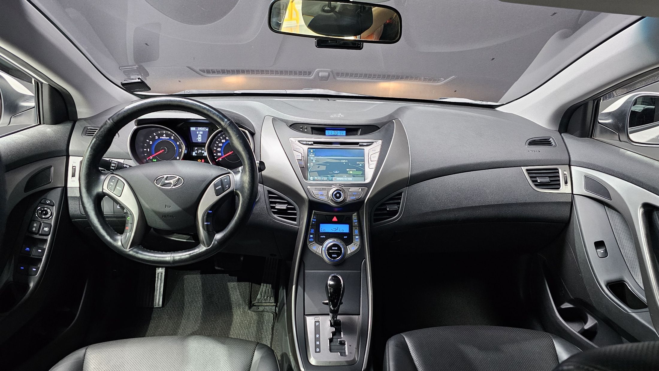 HYUNDAI AVANTE MD 2013