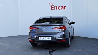 HYUNDAI AVANTE AD 2019