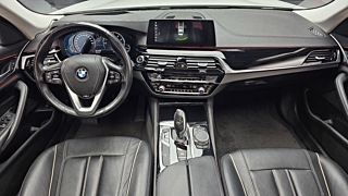 BMW 5-SERIES G30 2018