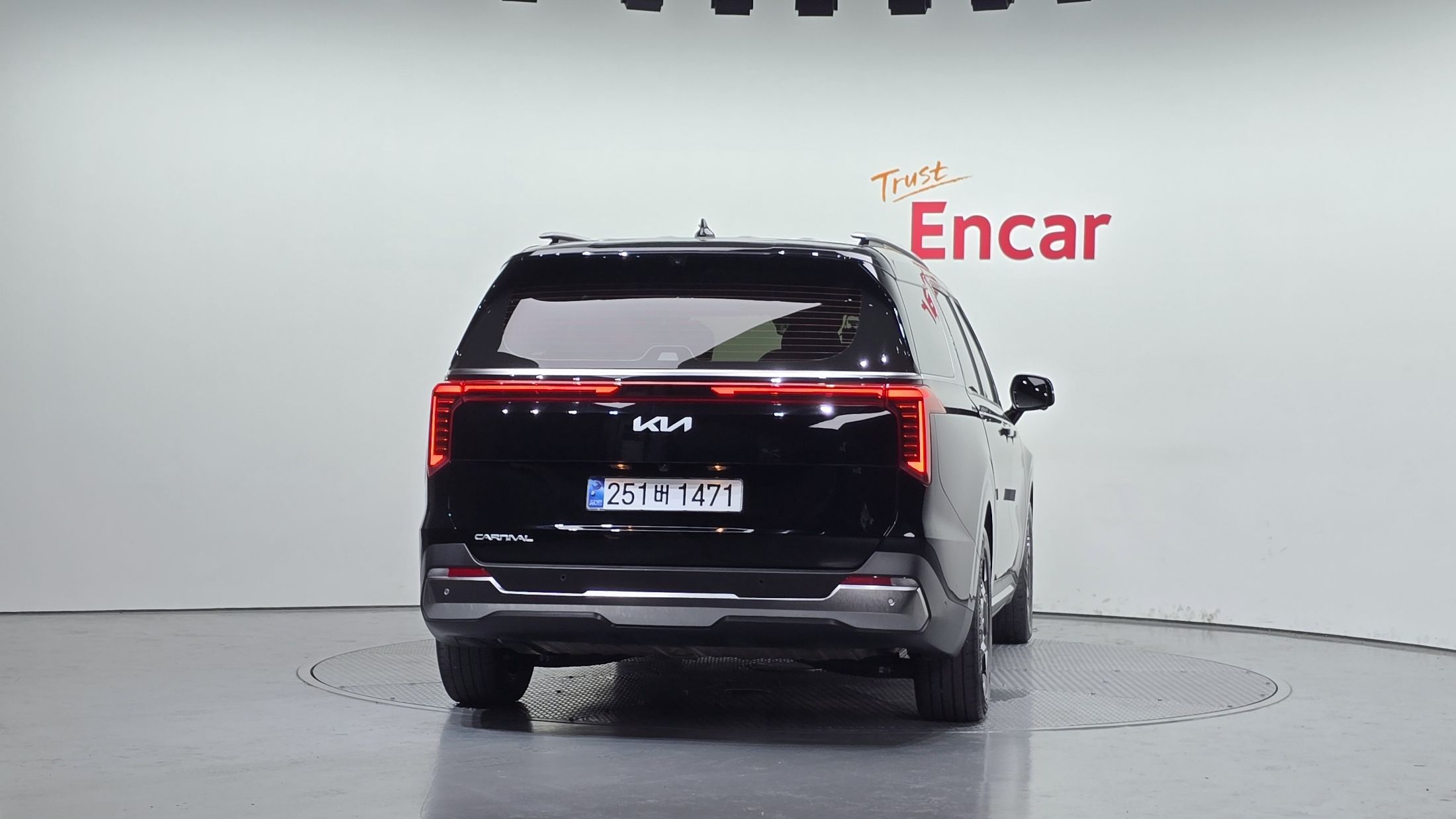 KIA CARNIVAL 2024