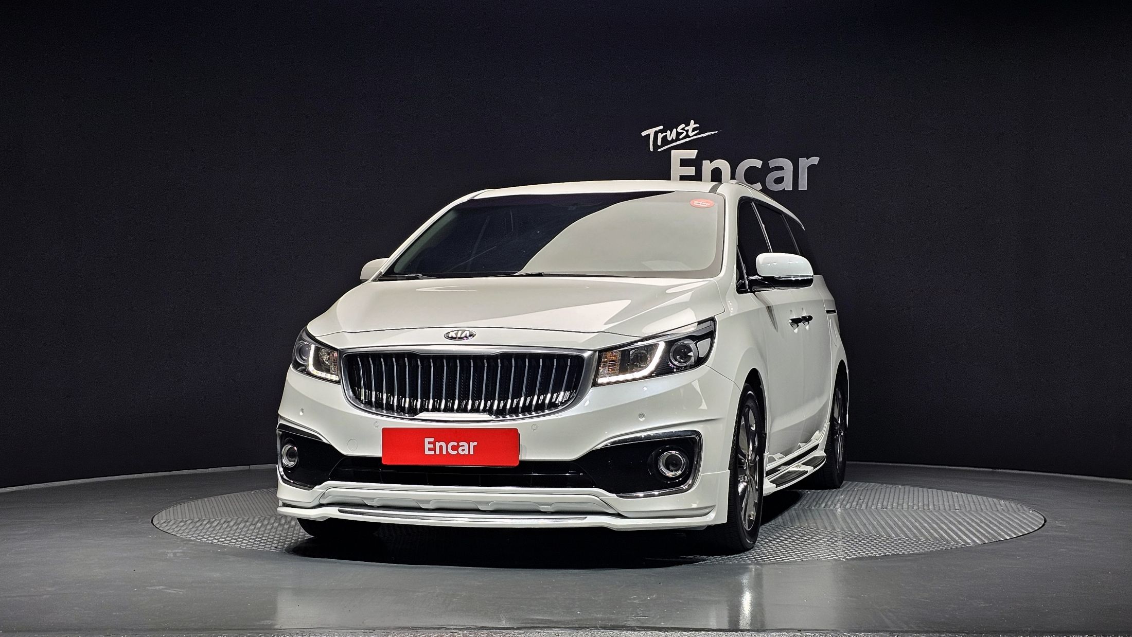 KIA CARNIVAL 2015