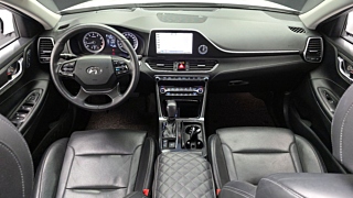 HYUNDAI GRANDEUR IG 2017