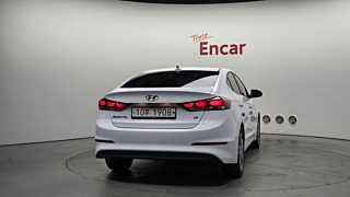 HYUNDAI AVANTE AD 2017