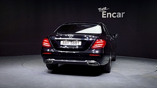 MERCEDES BENZ E-CLASS W213 2017
