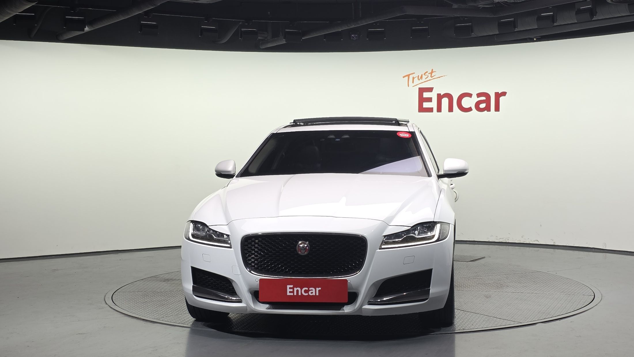 JAGUAR XF X260 2017