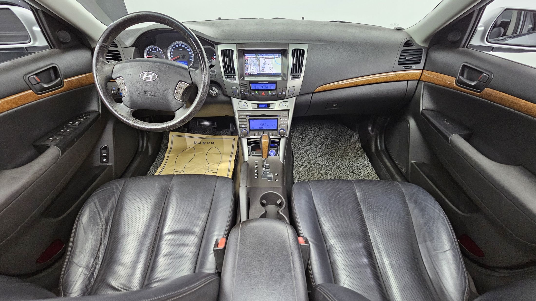 HYUNDAI NF SONATA TRANSFORM 2009