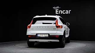 VOLVO XC40  B4 Insignia 2021