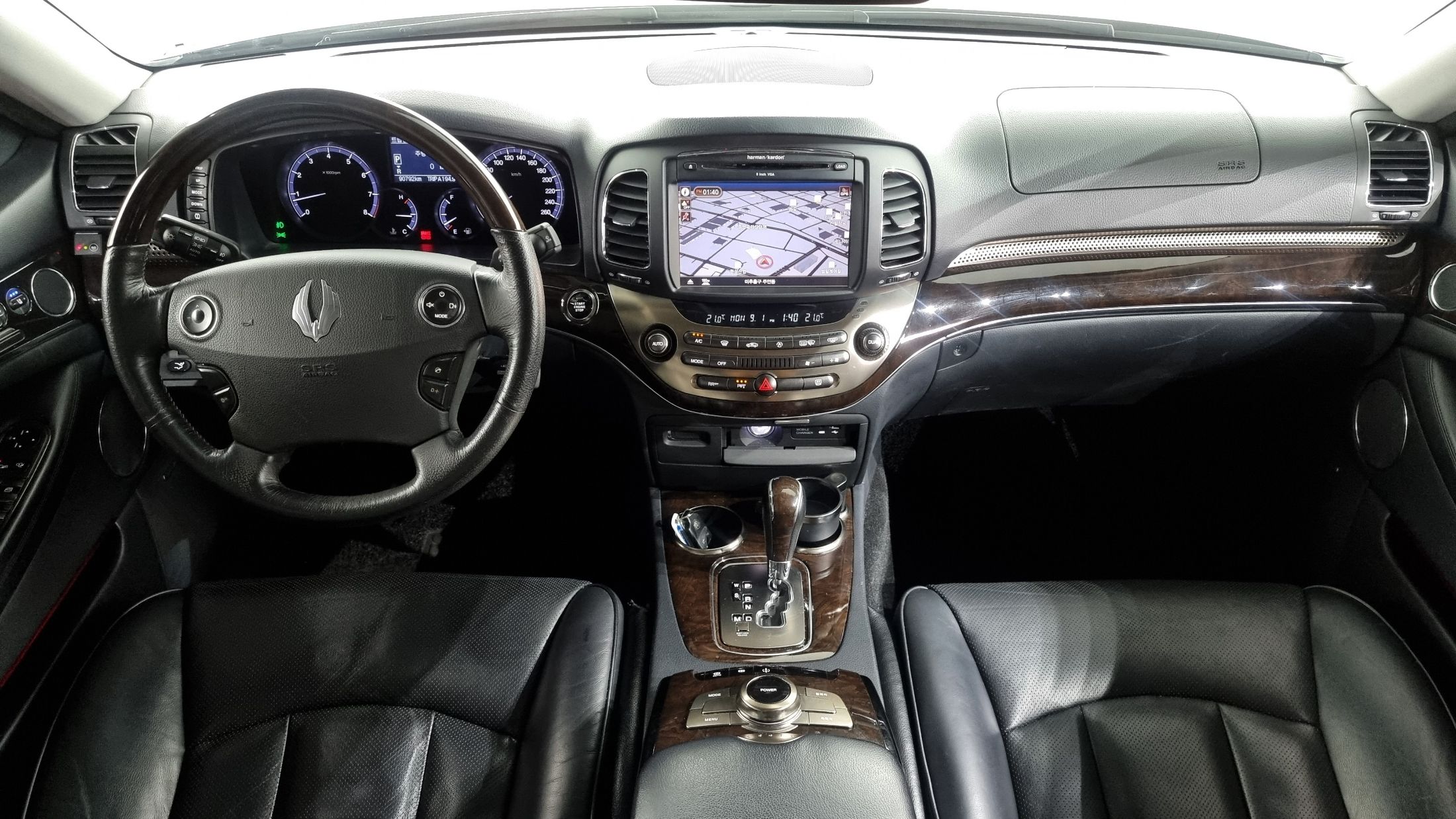 SSANGYONG CHAIRMAN W 2012