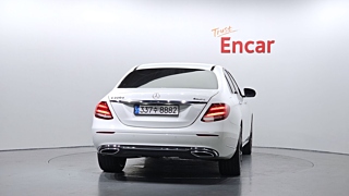 MERCEDES BENZ E-CLASS W213 2020
