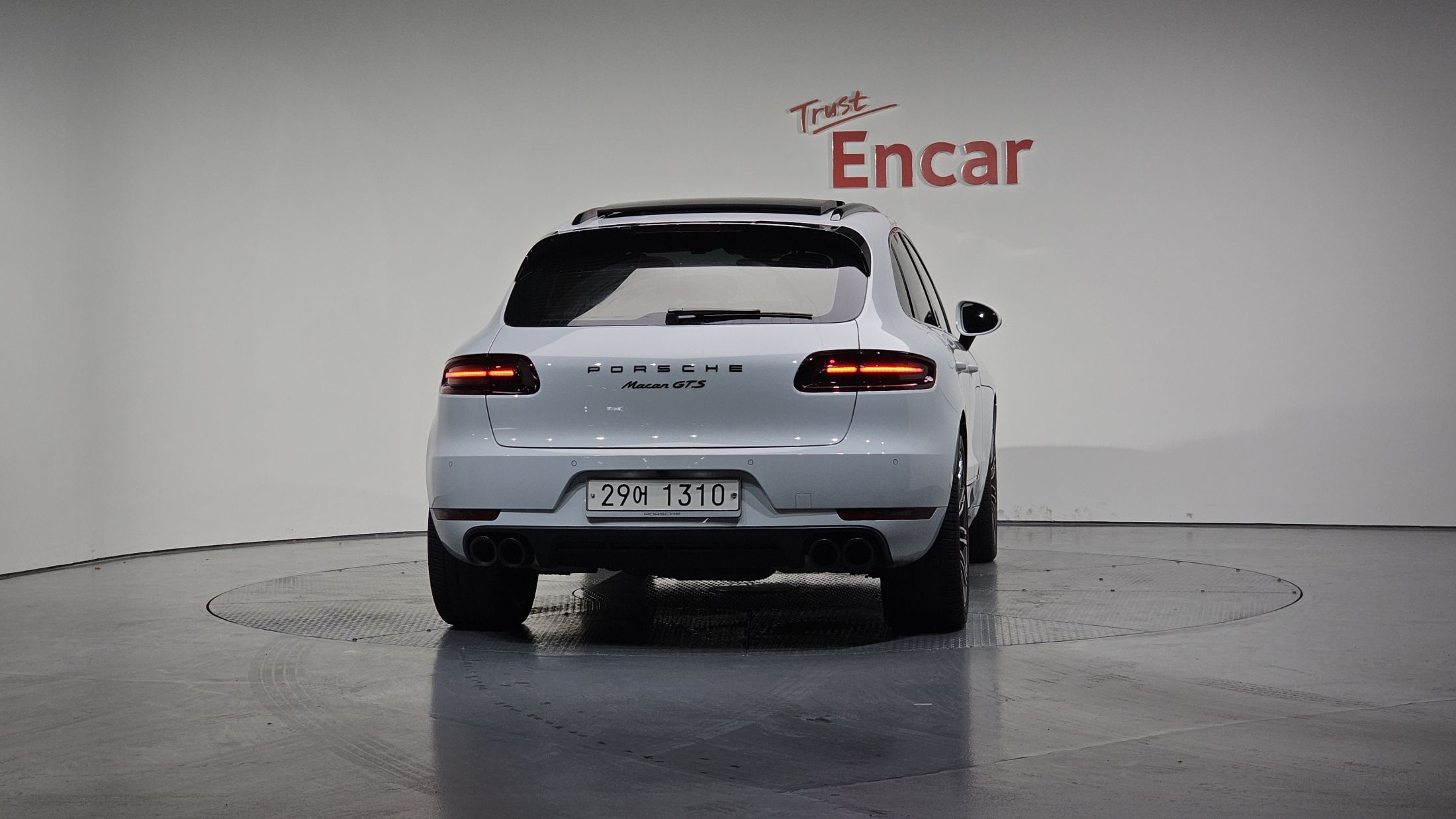 PORSCHE MACAN 2017