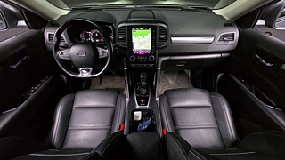 SAMSUNG QM6 2020