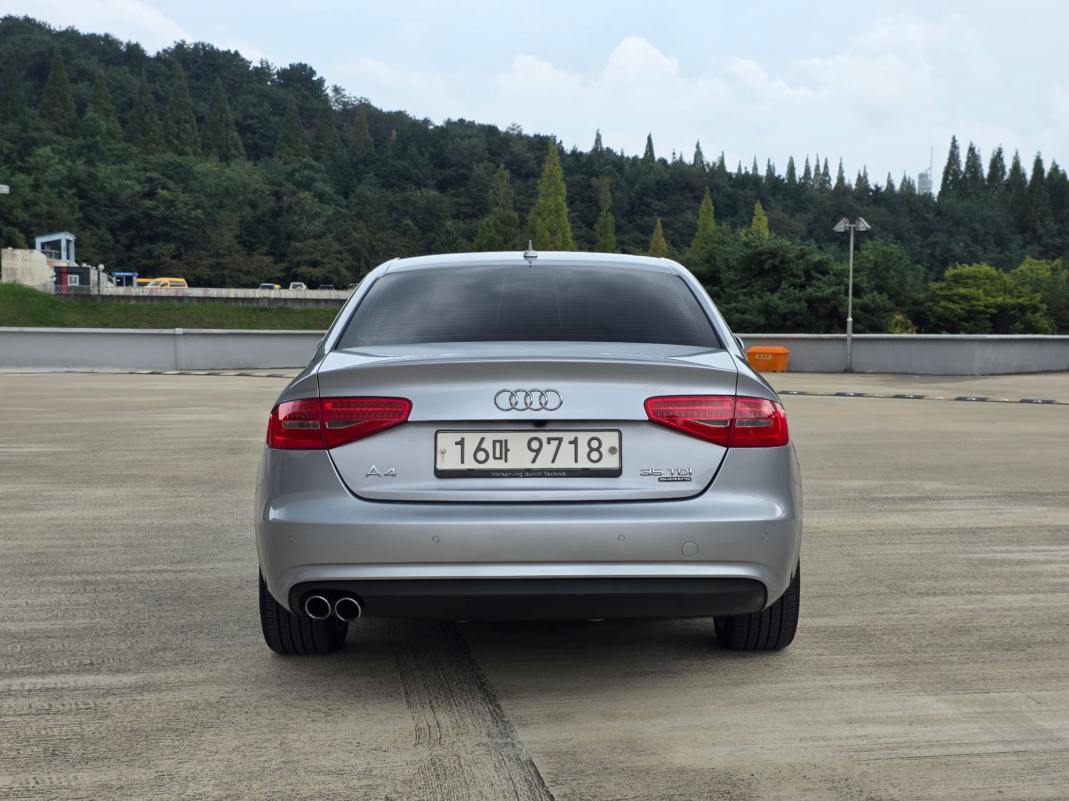 AUDI A4 2015