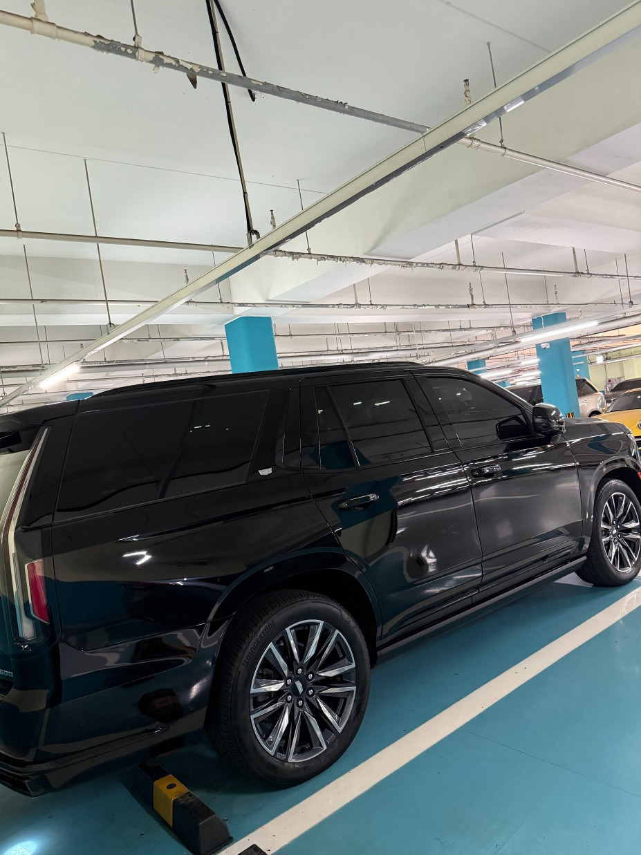 CADILLAC ESCALADE 2021
