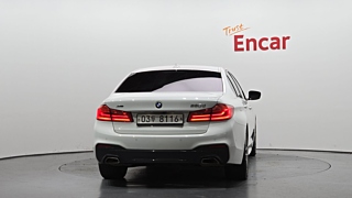 BMW 5-SERIES G30 2017