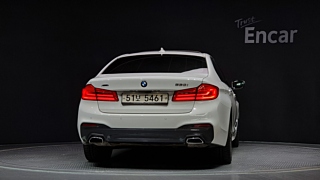 BMW 5-SERIES G30 2017