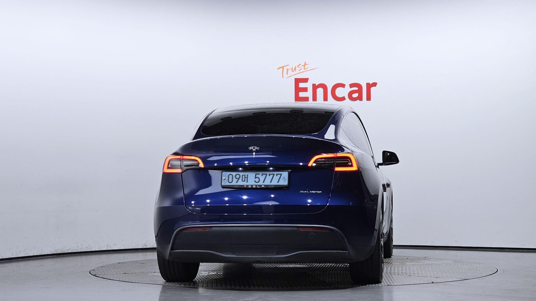 TESLA MODEL Y 2021