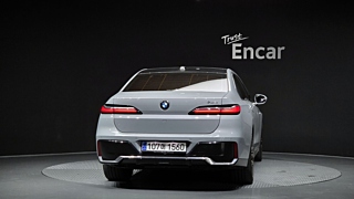 BMW 7-SERIES G70 2023