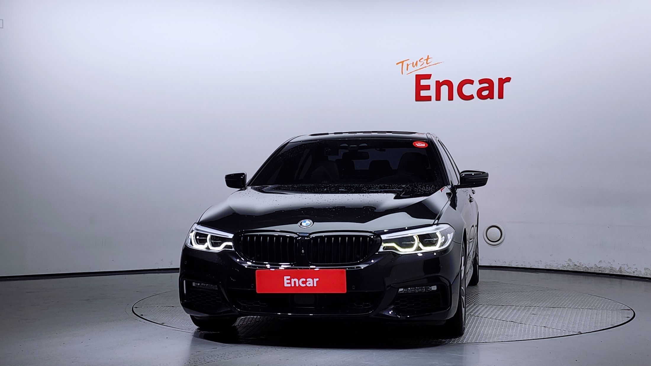 BMW 5-SERIES G30 2017