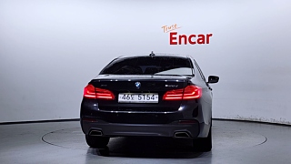 BMW 5-SERIES G30 2017