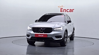 VOLVO XC40 2018