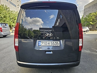 HYUNDAI STARIA 2023