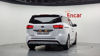 KIA CARNIVAL 2016
