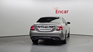 MERCEDES BENZ C-CLASS W205 2019