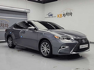 LEXUS ES300H 2018