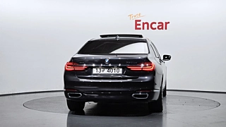 BMW 7-SERIES G11 2016