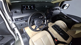 HYUNDAI STARIA 2021