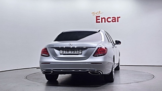 MERCEDES BENZ E-CLASS W213 2017