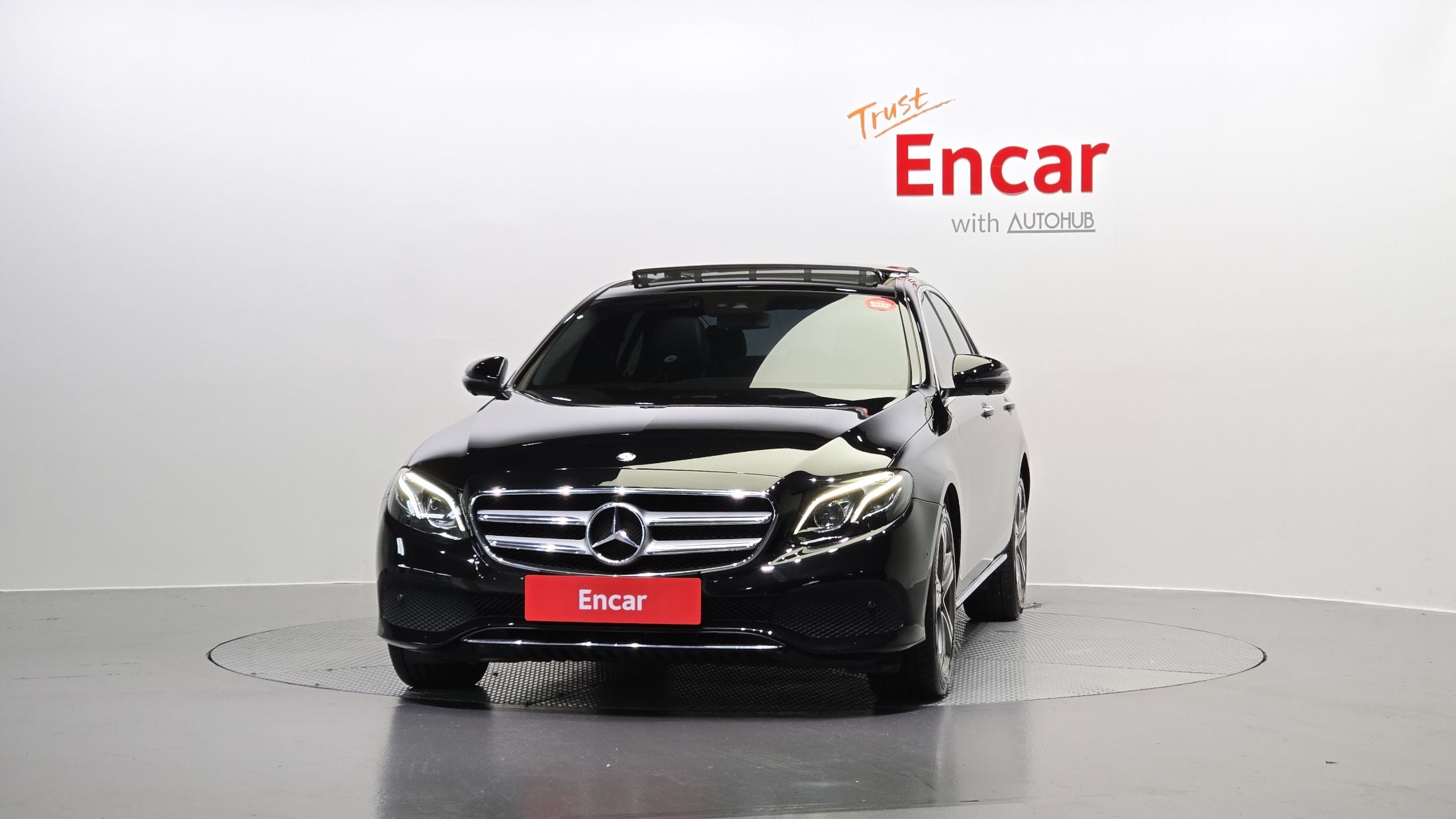 MERCEDES BENZ E-CLASS W213 2016