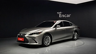 LEXUS ES300H  7 GENERATION Executive 2024